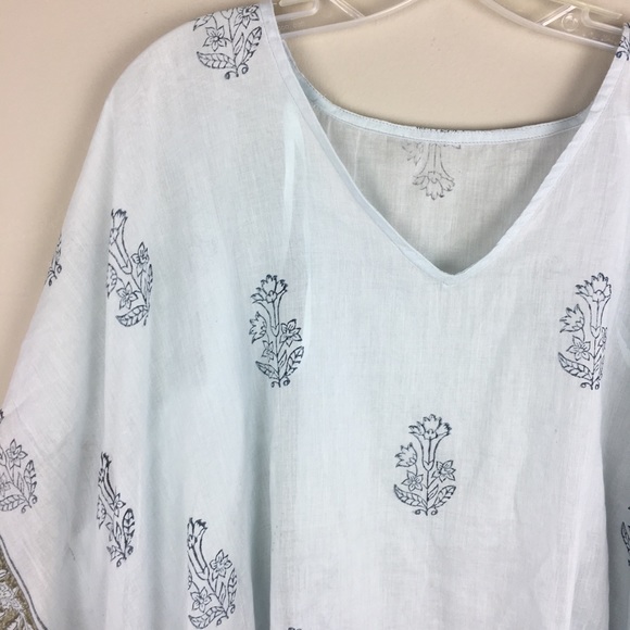Lovestitch | Oversized Soft Blue Print Poncho - H4 - Picture 3 of 7